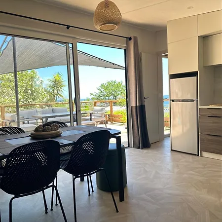 Voltaire Kemp Saint-Raphaël