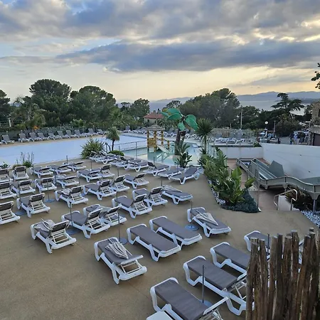 Voltaire キャンプ場 Saint-Raphaël